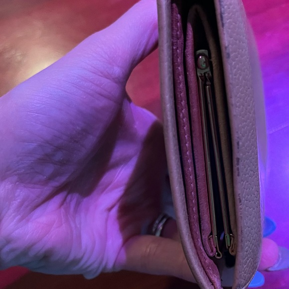 💛💛 SOLD 💛💛CHANEL AUTHENTIC BEIGE CAVIAR CC WALLET— fixer upper inside - Picture 3 of 16